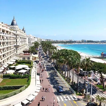 Lägenhet Grand Avec Terrasse