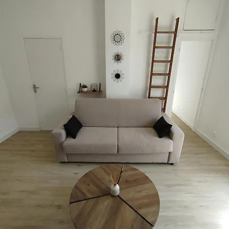 Grand Avec Terrasse