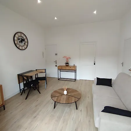 Grand Avec Terrasse *