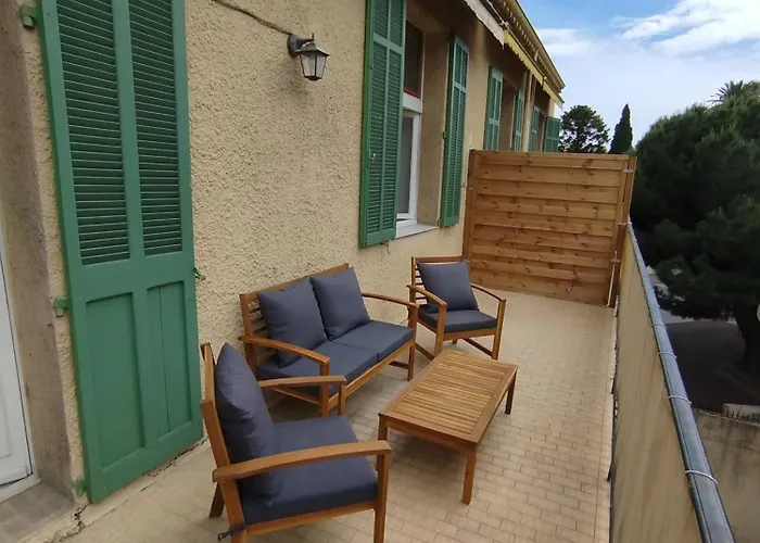 Grand Avec Terrasse Daire Cannes