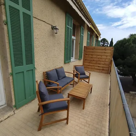 Grand Avec Terrasse 公寓 戛纳